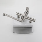 Wall-mounted metal bathtub filling low arch swivel bathtub mixer