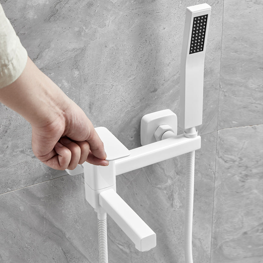 Wall-mounted metal bathtub faucet low arc swivel bathroom faucet