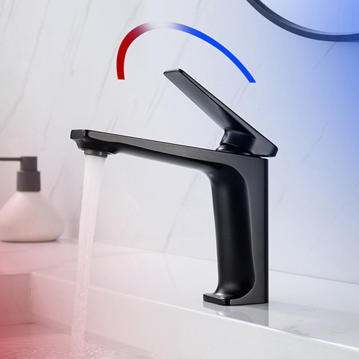 Modern centerset bathroom faucet Solid color copper faucet for the bathroom