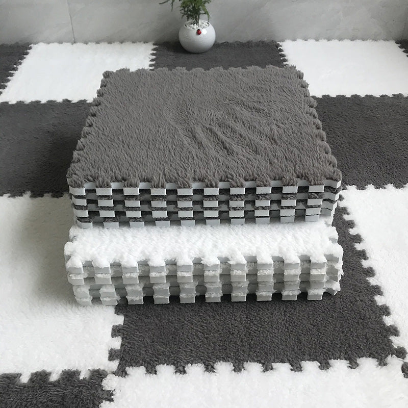 Color-fade-resistant carpet tile Solid color interlocking carpet tile