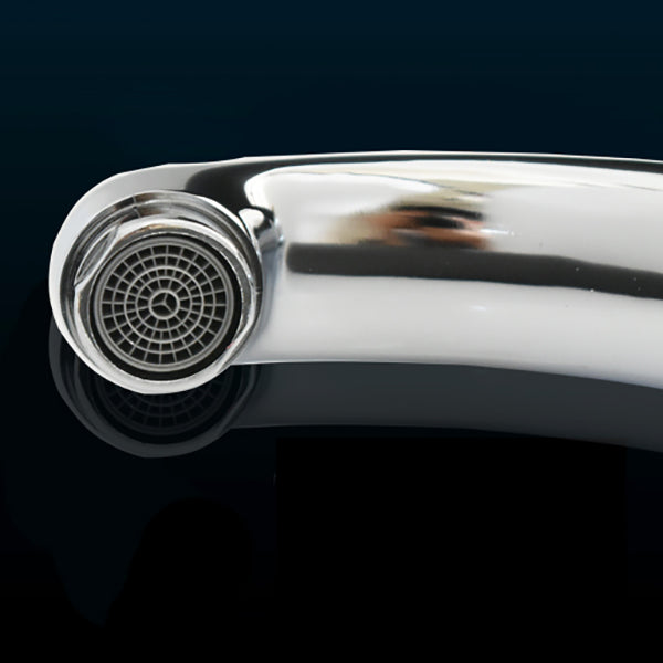 Contemporary Water Tap Knob Handle Low Arc Zinc Faucet in Silver