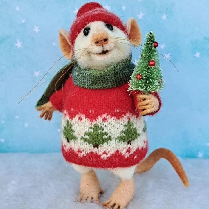 Handmade felt mouse | Christmas decoration & gift idea | Needle felted from wool & fabric | Sustainable