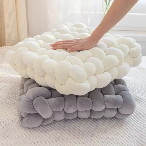 Knot Pillow