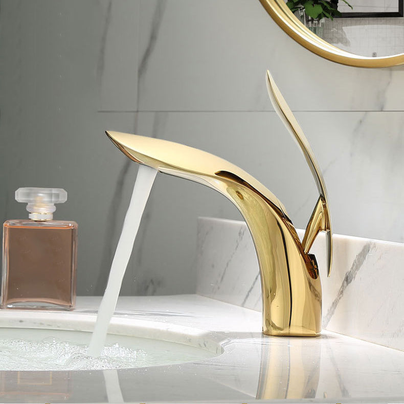 Brass 1-Hole Basin Faucet Lever Handle Sink Faucet Round Modern Faucet for Bathroom