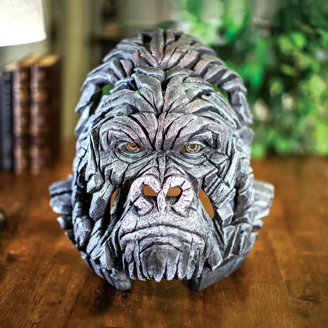 Life-like gorilla figure made of resin for decoration