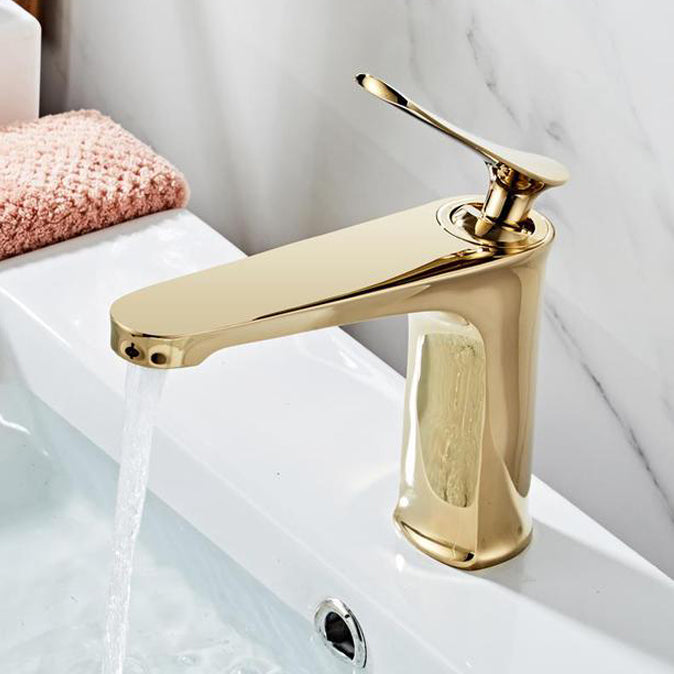 Light Luxury Sink Faucet 6.69" H Modern Brass Sink Faucet