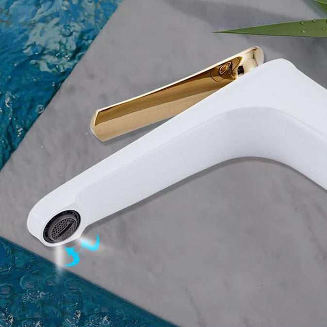 Light Luxury Sink Faucet 6.69" H Modern Brass Sink Faucet