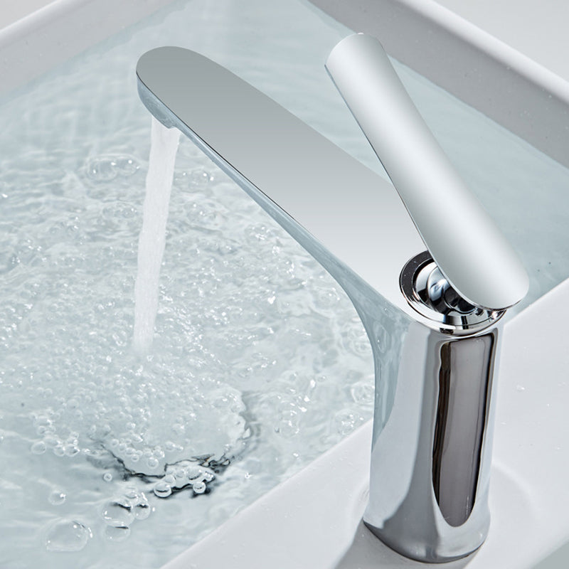 Light Luxury Sink Faucet 6.69" H Modern Brass Sink Faucet