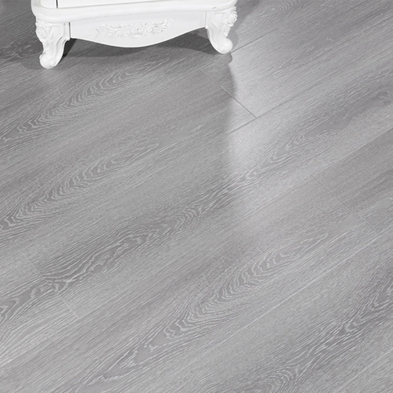 Mold-resistant laminate flooring Scratch-resistant laminate flooring