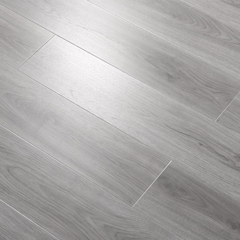Mold-resistant laminate flooring Scratch-resistant laminate flooring