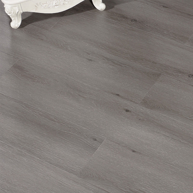 Mold-resistant laminate flooring Scratch-resistant laminate flooring