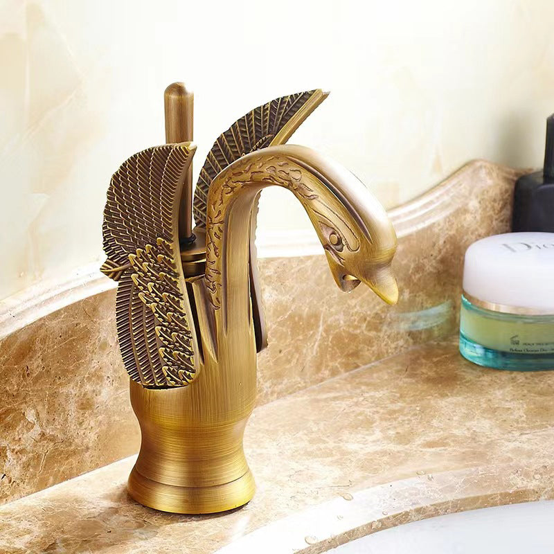 Full brass bathroom sink faucet hot and cold water single handle sink faucet