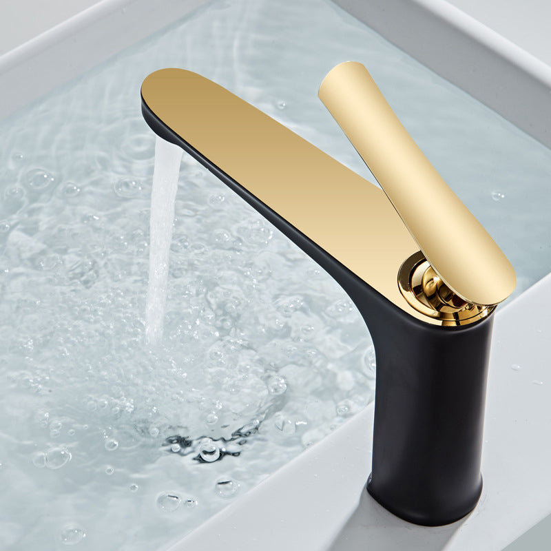 1 Handle Solid Copper Bathroom Sink Faucet Nordic Modern Vanity Faucet with Drain