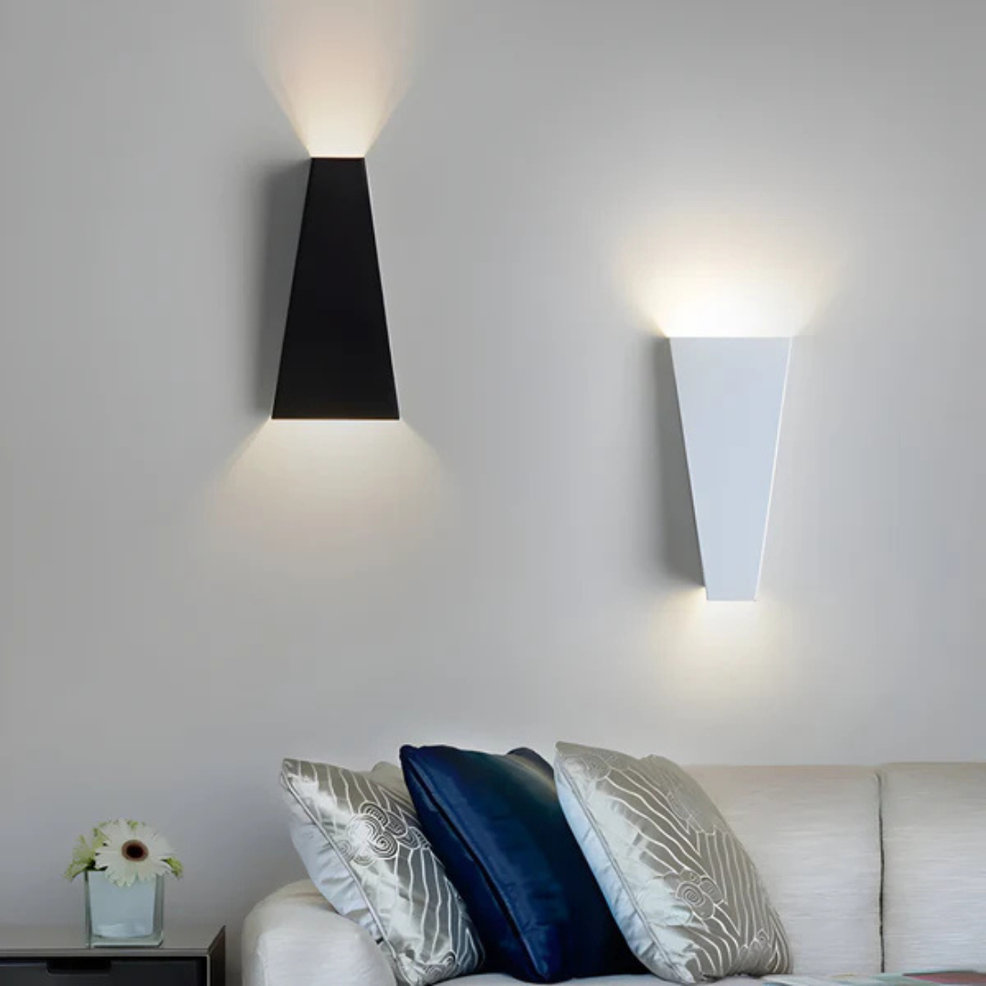 Minimalistic LED Wall Lamp