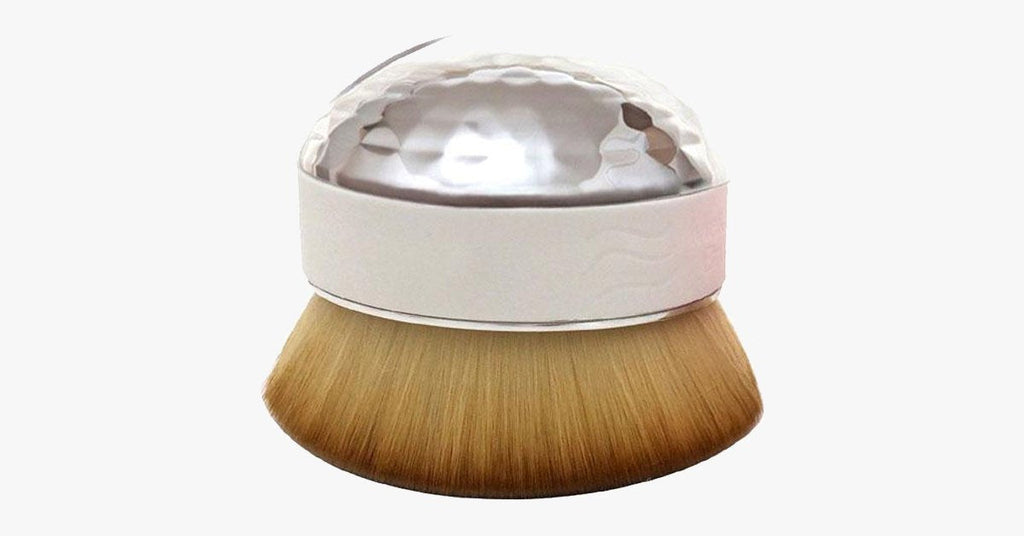 Easy-to-use Palm Oval Brush for perfect blending of makeup