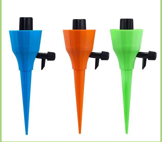 Plant water spike for bottles – Automatic drip irrigation for garden plants