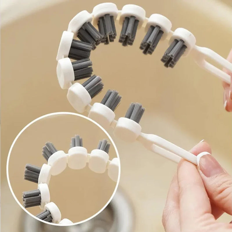 Flexible multifunctional cleaning brush