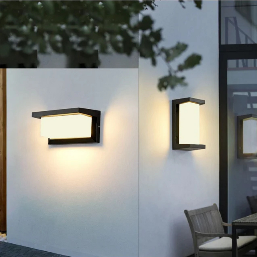 Outdoor LED Wall Lamp with Motion Sensor and Energy-Efficient Lighting