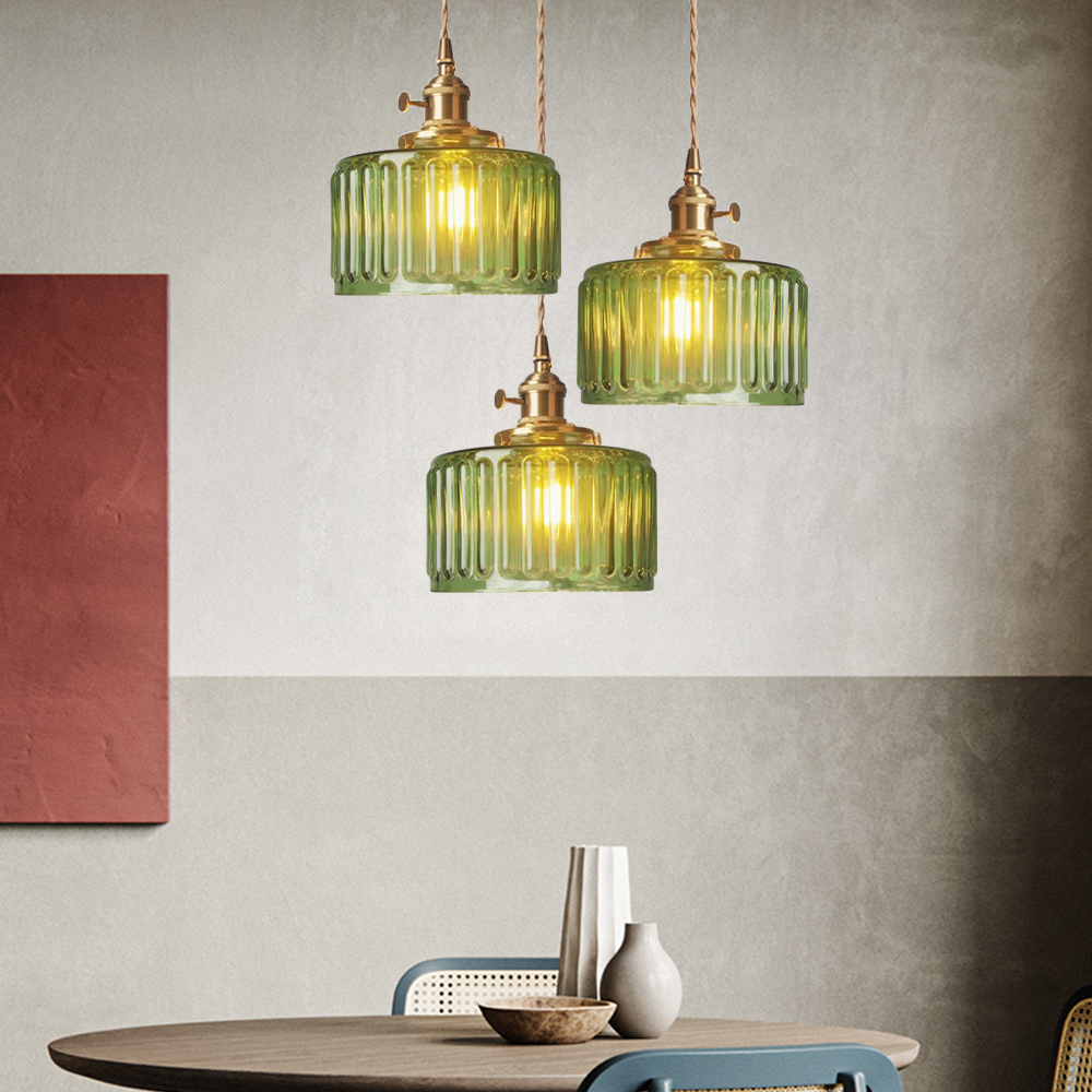 Crystal chandelier with height adjustment in vintage style