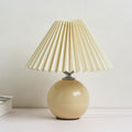 Nordic minimalist 1-light table lamp made of ceramic with pleats