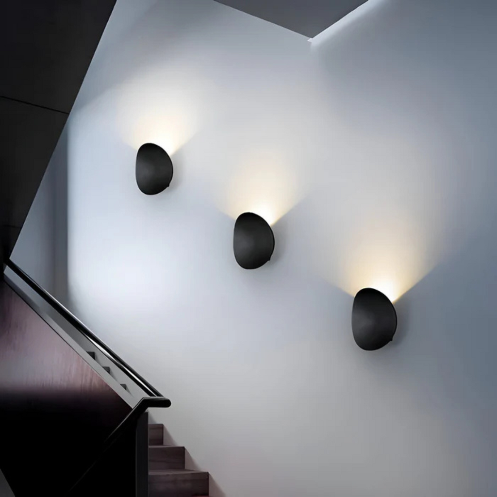 Minimalistic LED Wall Lamp