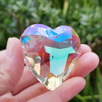 GlimmerHeart Elegant Heart-Shaped Sun Catcher – Enchanting Light Effects for Your Home