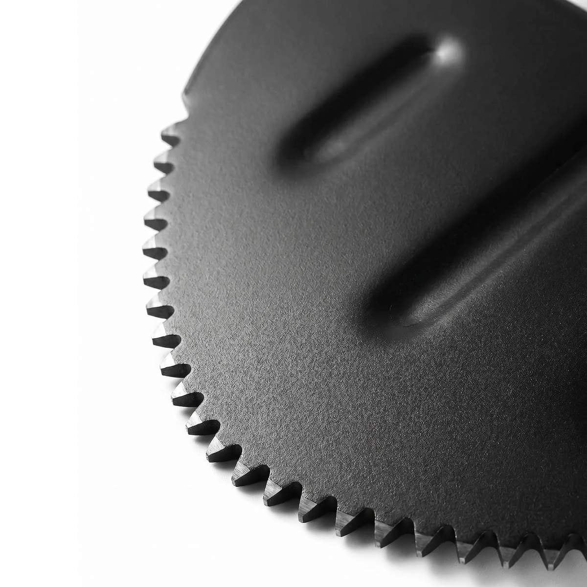 Manual Lawn Edger with Crescent Serrated Blade and Built-In Footrest for Beds
