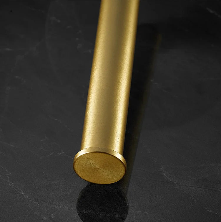 Marble paper towel holder – gold details for exceptional style