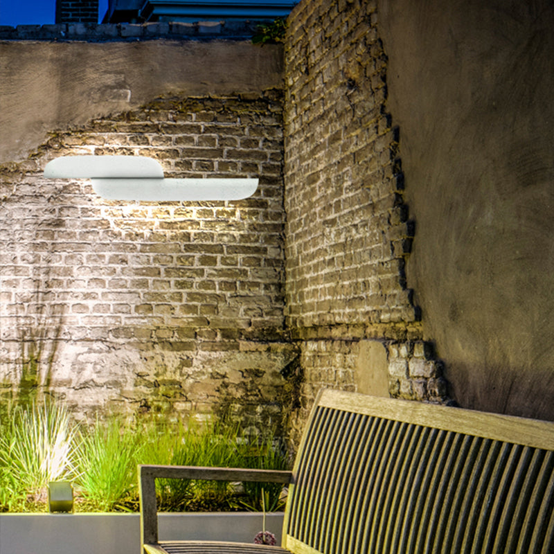 Modern Waterproof Curved Outdoor Wall Lamp