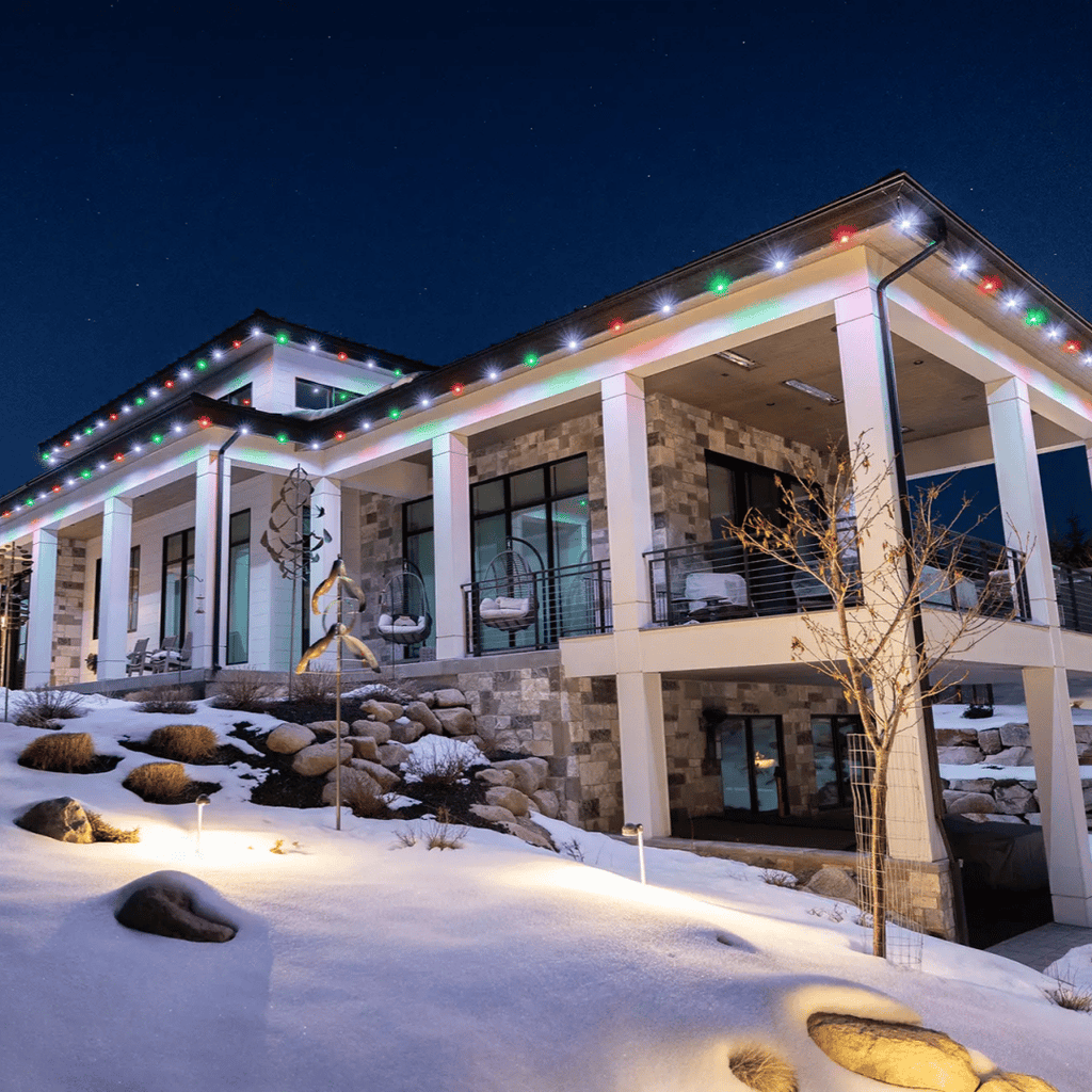 MagicGlow - Simple vibrant outdoor lighting with app control
