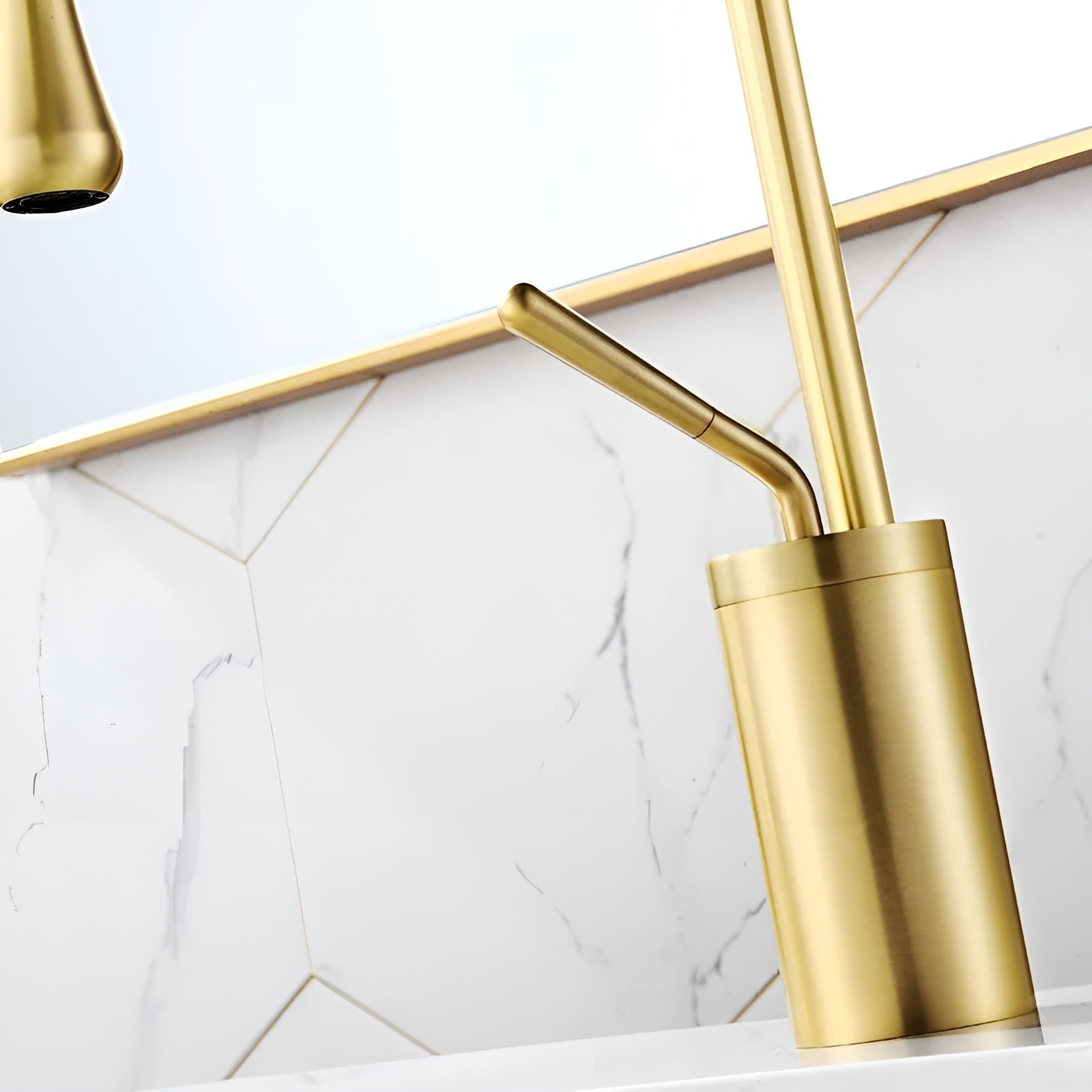 FlexFlow – Seamless 360° Faucet Control for a Drip-Free Experience