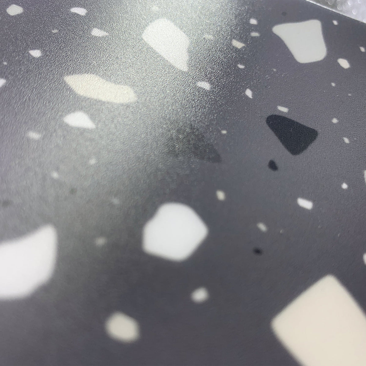 Peel & Stick Vinyl flooring Vinyl flooring with low gloss in stone look