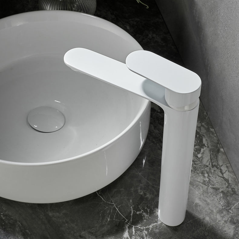 Bathroom Sink Faucet Lever Handle Brass Monochrome Bathroom Faucet