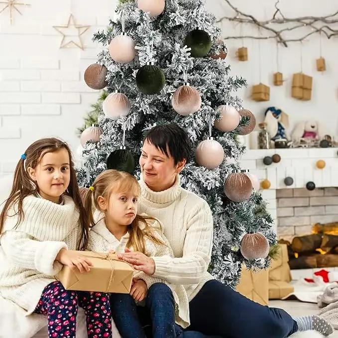 VelvoraBalls – Classic velvet ornaments, designed to last from holiday to holiday