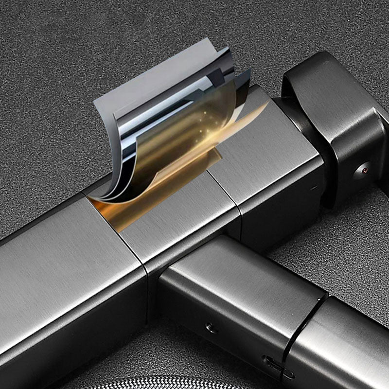 Bathroom Vessel Faucet Swivel Spout Single Handle Faucet with Pull-Out Spray Head