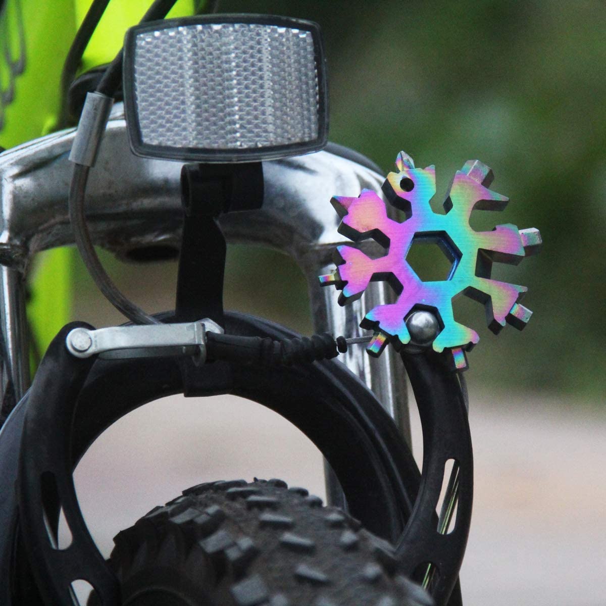 Snowflake - MultiTool 18-in-1 Stainless Steel Portable for Outdoor Adventures