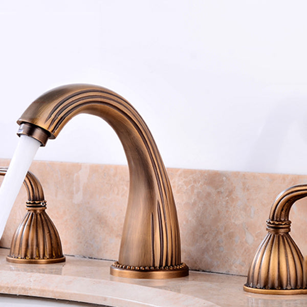 Widely Used Bathroom Faucet 3 Hole Round Sink Faucet