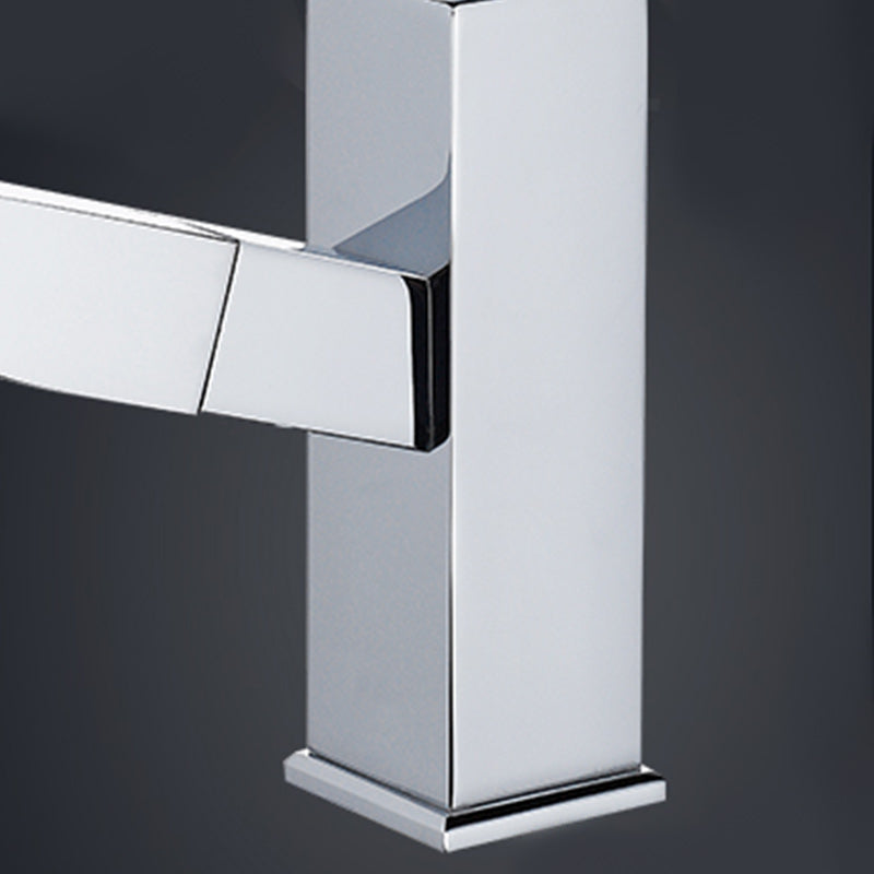 Modern Pull-Out Single-Handle Faucet Bathroom Sink Faucet