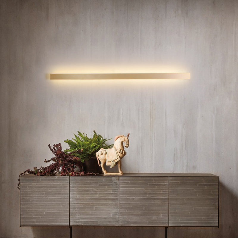 Simple linear wall lamp metal LED staircase wall light in gold, white/warm/natural light