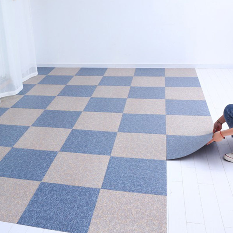 Scratch-resistant plastic floor tiles with straight edge for peeling and sticking