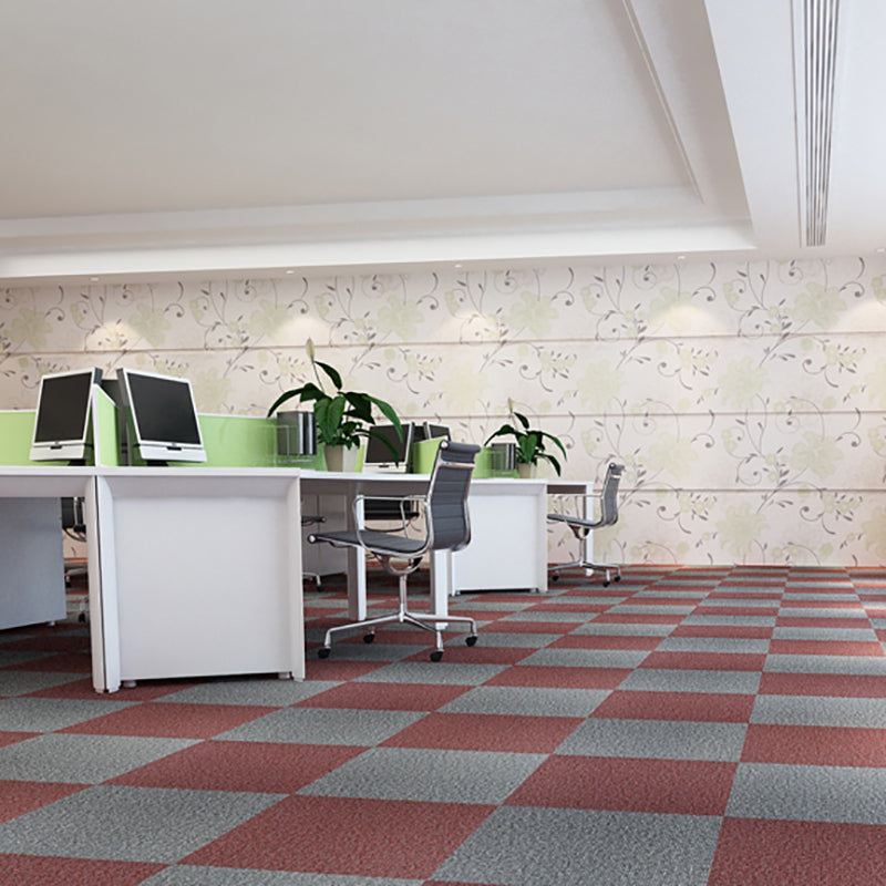 Scratch-resistant plastic floor tiles with straight edge for peeling and sticking