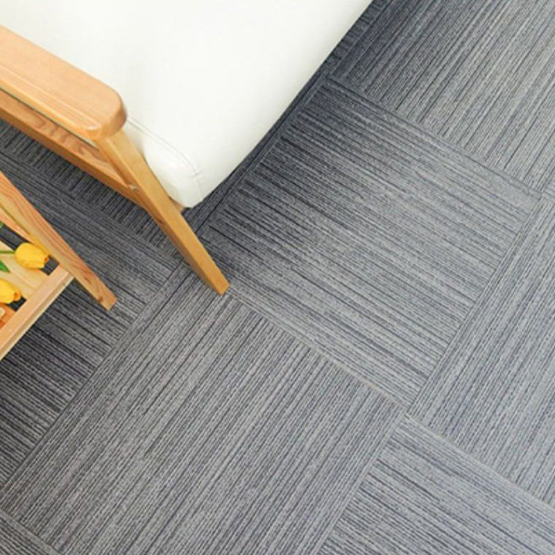 Square Scratch Resistant Plastic Floor Waterproof Peel & Stick Floor Tiles