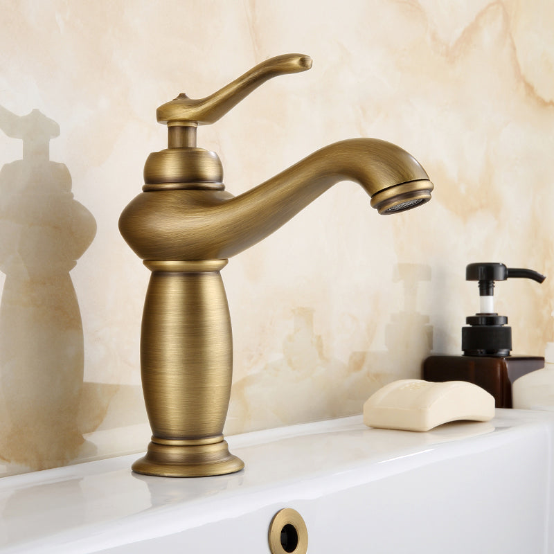Brass Bathroom Vessel Sink Faucet Single Handle Round Basin Faucet with Water Hose