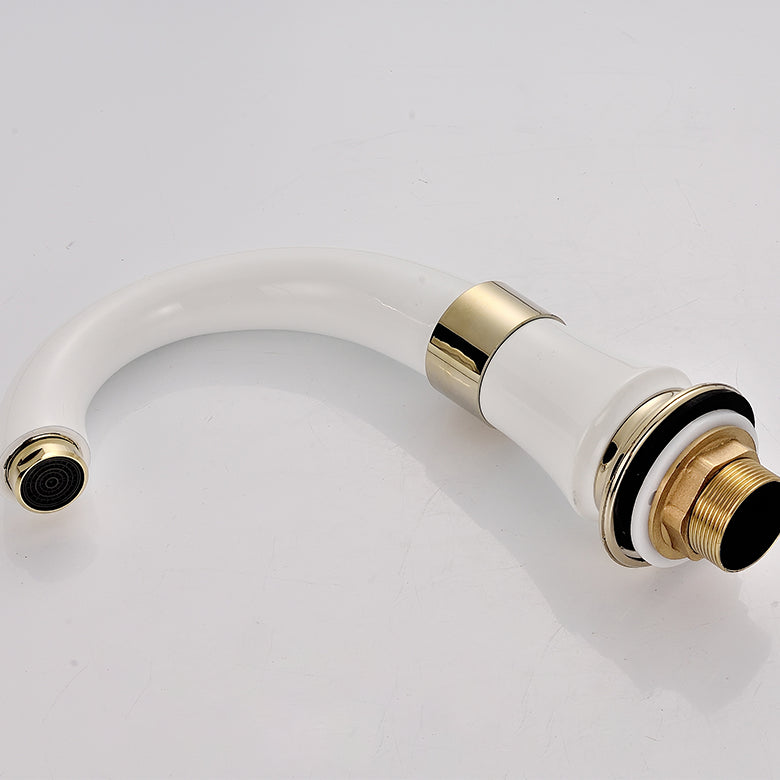Tradition Bathtub Filler Trim Deck-Mounted Swing Spout Bathtub Filler