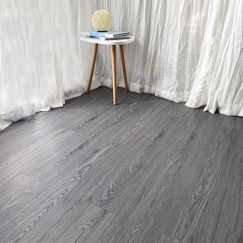 Scratch-resistant PVC flooring Self-adhesive Wood look Waterproof PVC flooring