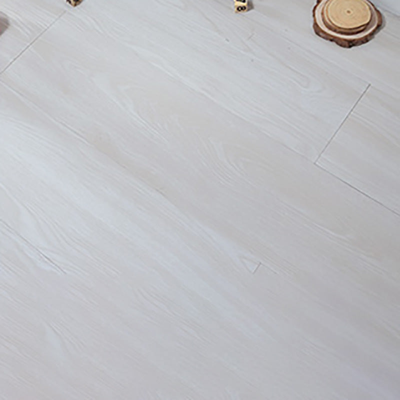 Scratch-resistant PVC flooring Self-adhesive Wood look Waterproof PVC flooring