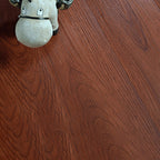 Scratch-resistant PVC flooring Self-adhesive Wood look Waterproof PVC flooring