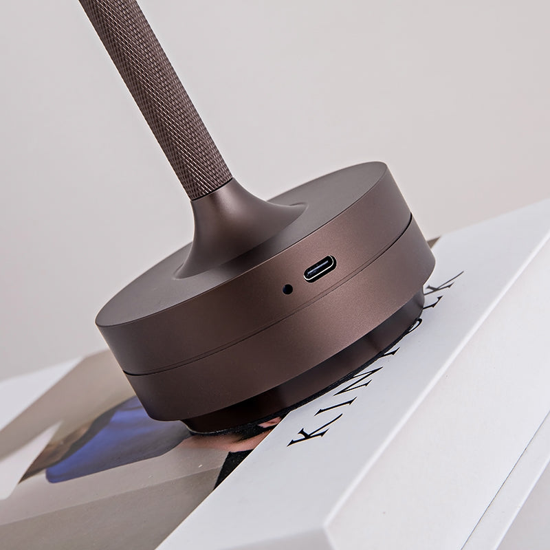 ClarityGlow Luxe Edition | Wireless LED Table Lamp