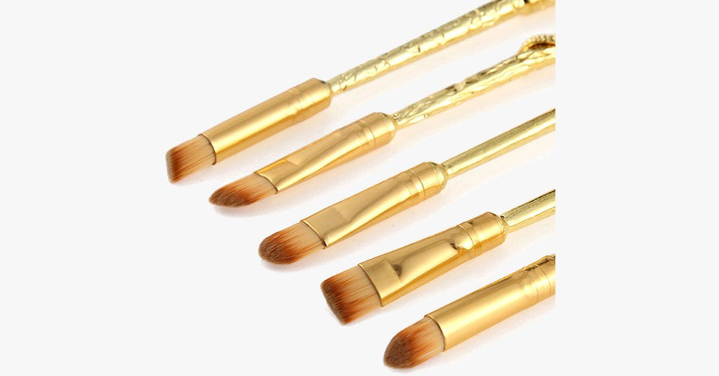 Gold-coated Magic Brush Set with 5 gold-coated eyeshadow brushes - Works wonders on your eyes!