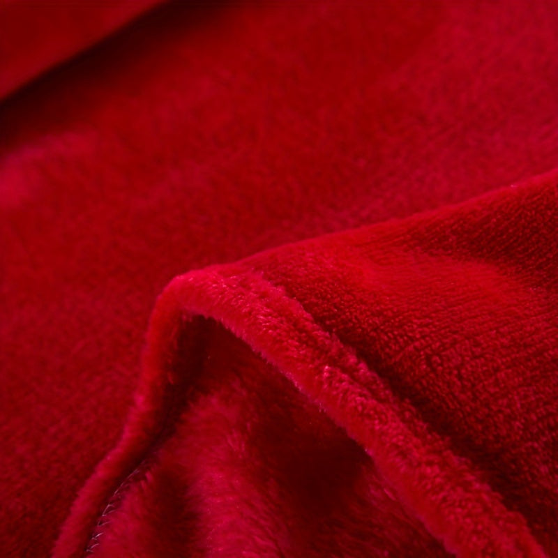 ComfortFlannel – Luxury, Breathable Polyester Blanket for Any Season